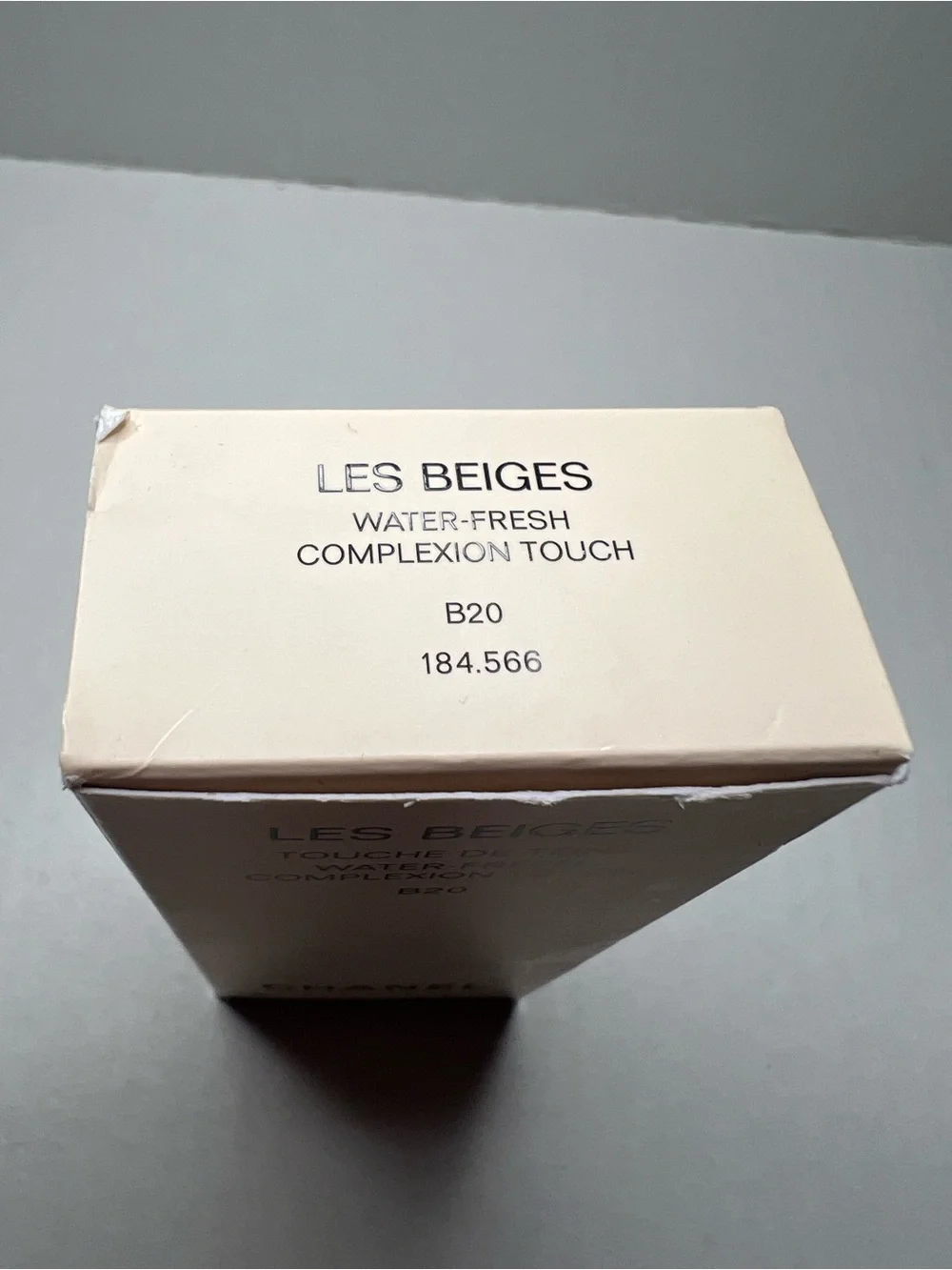 CHANEL LES BEIGES Water-Fresh Complexion Touch